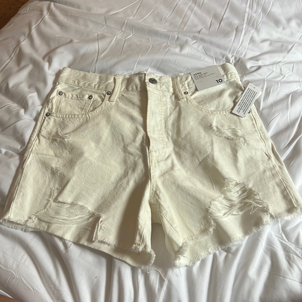 Aero 90s high rise jean shorts